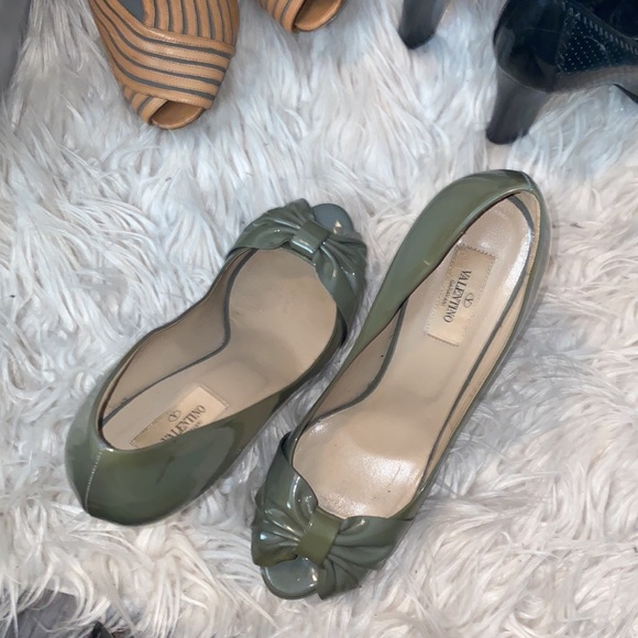 Garavani Valentino 39/39.5 - Picture 1 of 10